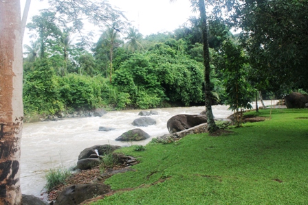 Mengarungi Jeram Sungai Citarik Sukabumi (Hari ke 2)